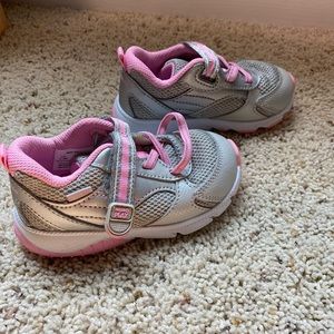 Stride Rite Toddler Girl Sneakers Size 6.5 NEW